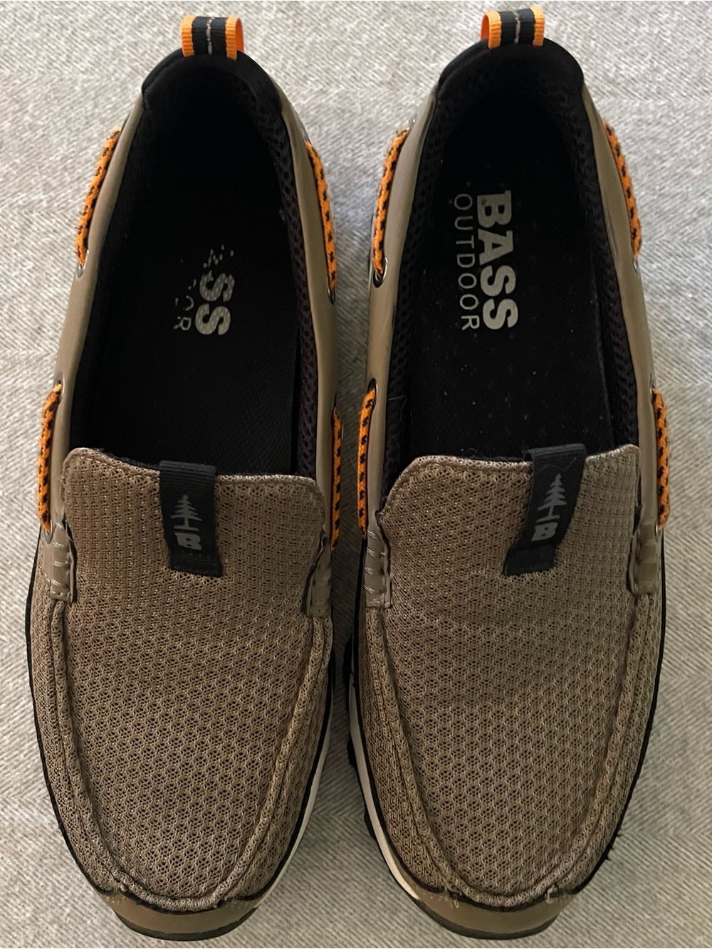Mens Bass Outdoor Slip On Casual Walking Shoe SZ 9